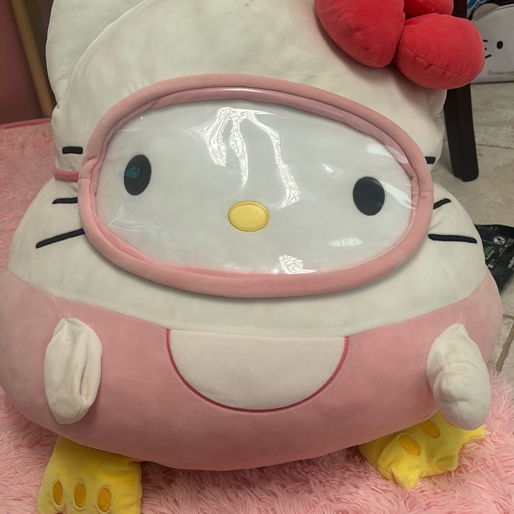 hello kitty squish mellow I just don’t like hello kitty anymore😕